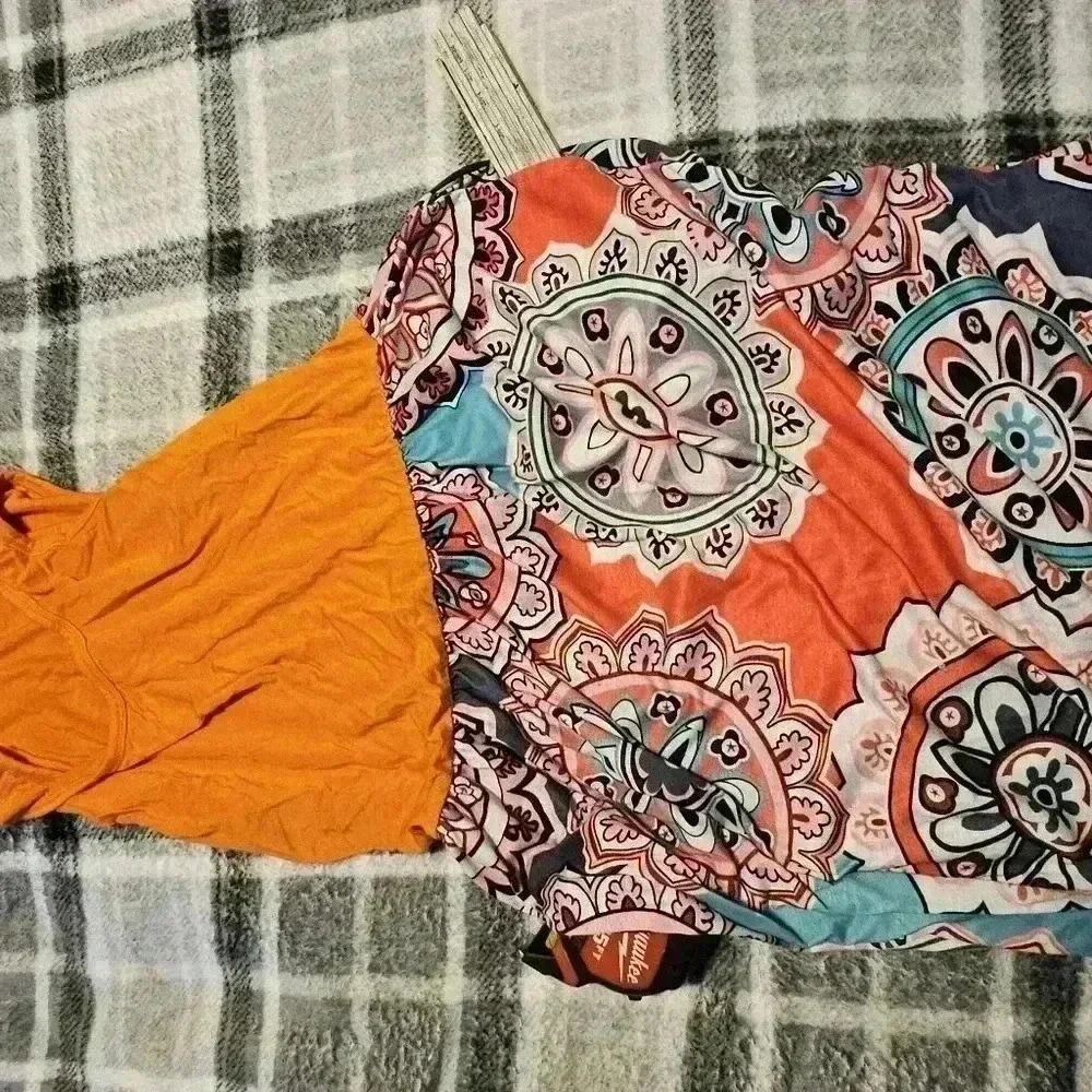 Fashion bug medium long festive floral dress with pockets - Picture 6 of 7